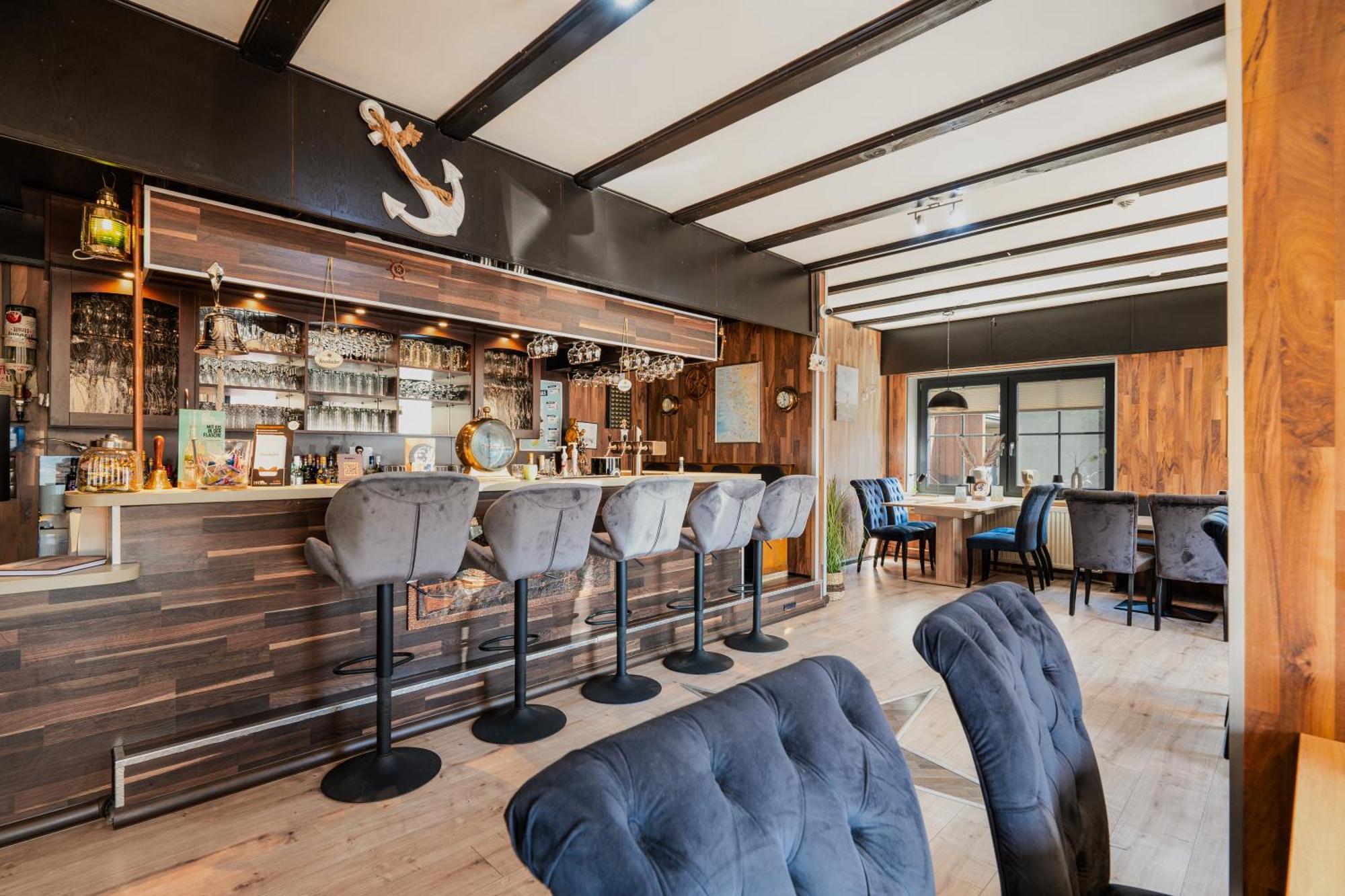 K357 - Hotel & Restaurant "Zur Post" In Otterndorf Bei Cuxhaven Esterno foto